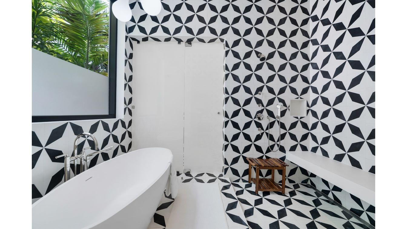 Bathroom, Free Standing Baths, Interior