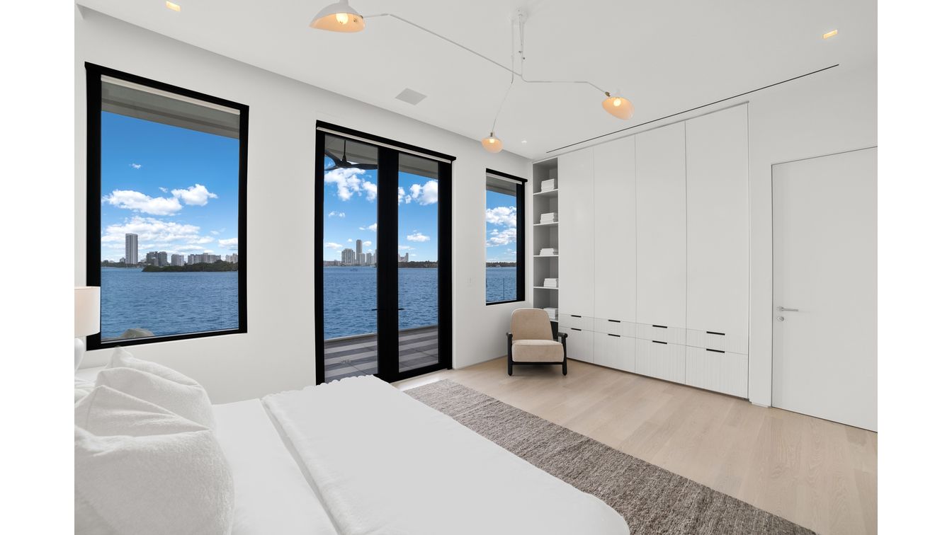 Bedroom, Interior, Pendant Lights, Recessed Lighting, Water, Wood Texture Flooring