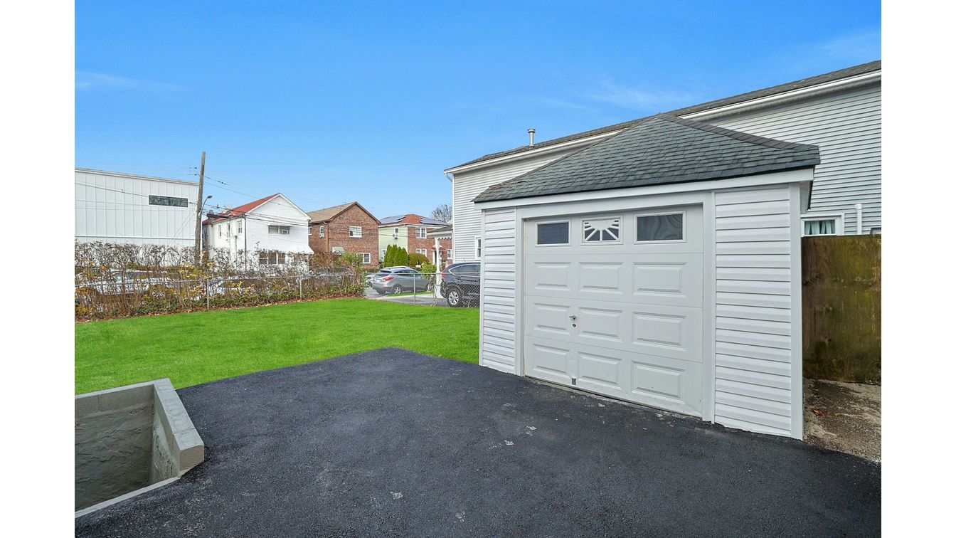 Backyard, Detached Garage, Exterior