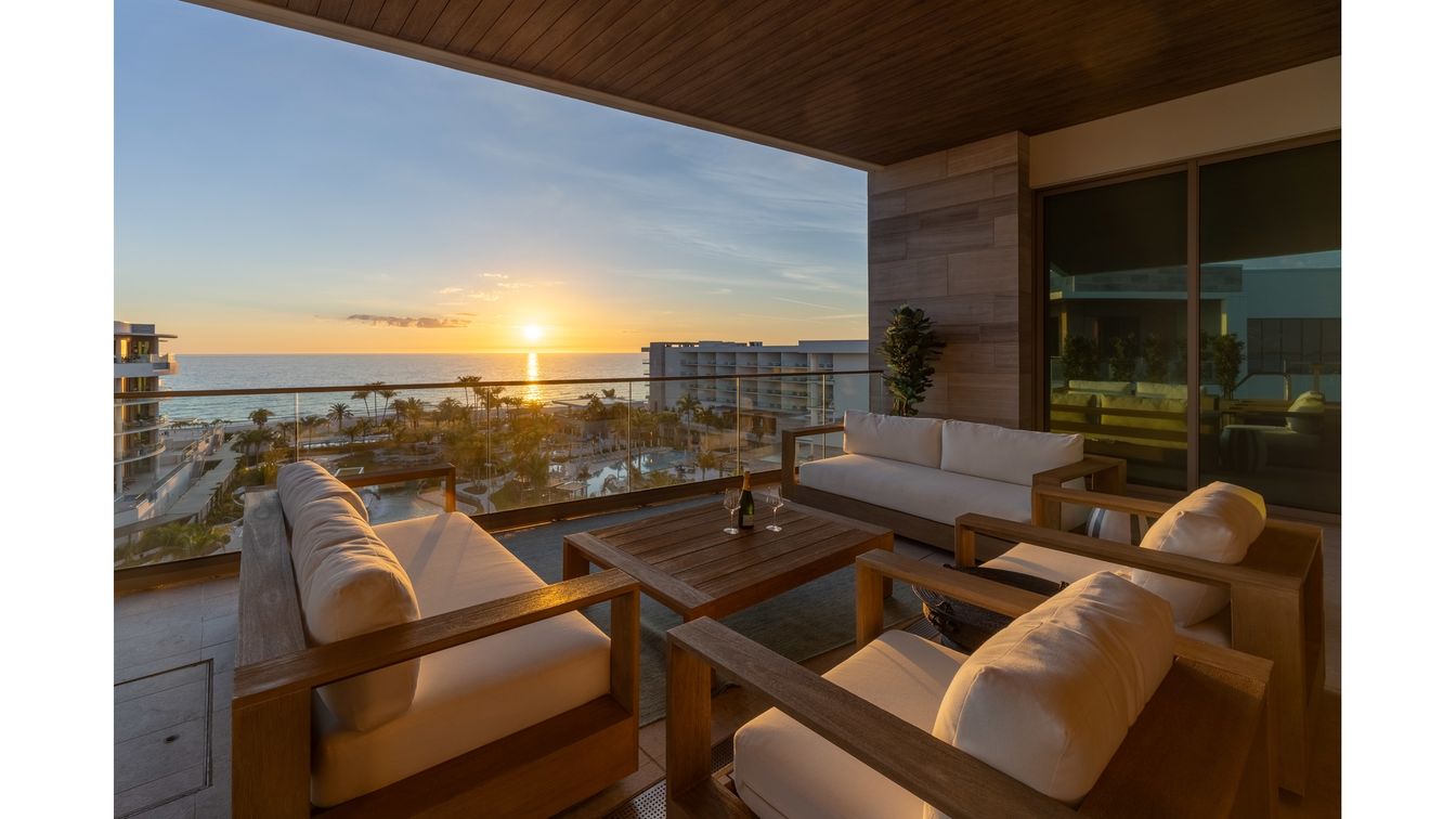 Water, Exterior, Living room, Other