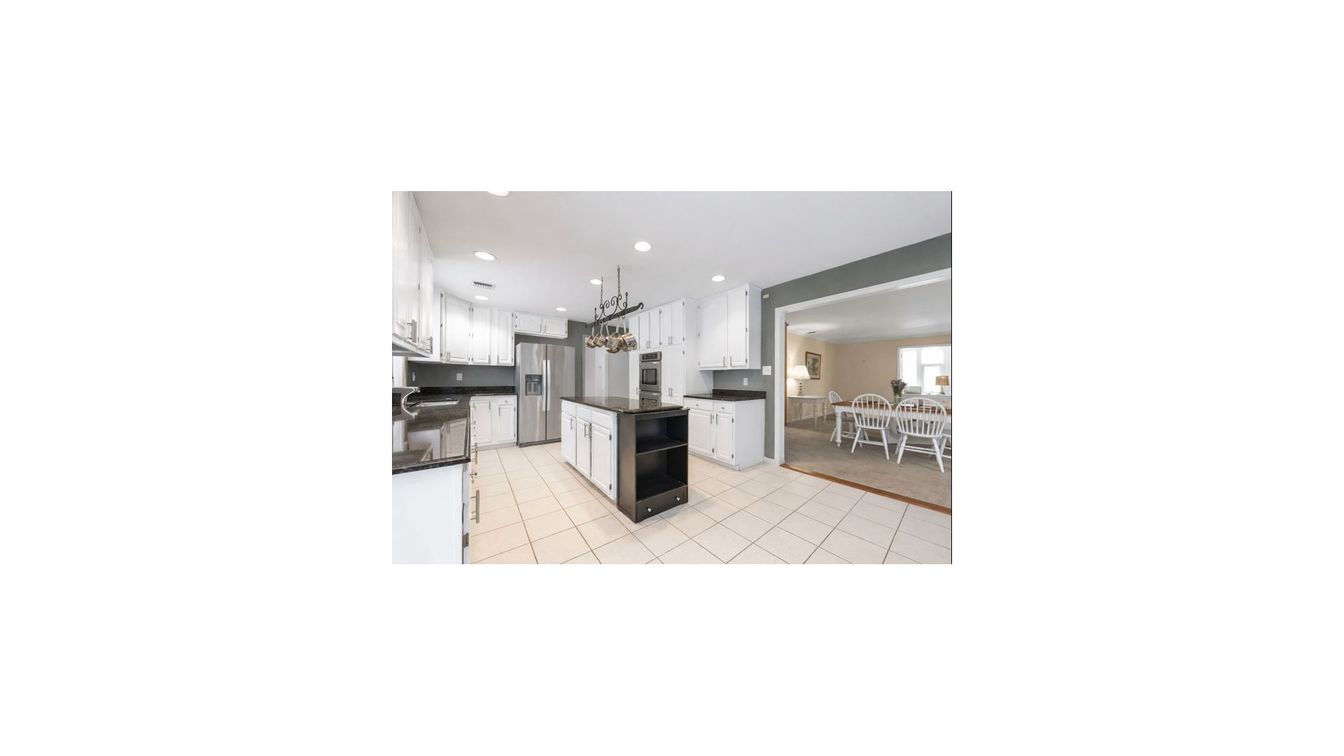 Dining room, Interior, Kitchen, Pendant Lights, Recessed Lighting