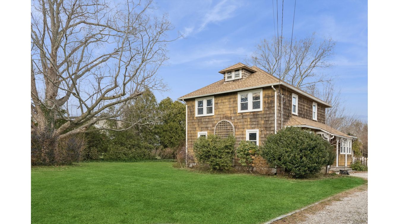 Backyard, Exterior, Facade, Georgian