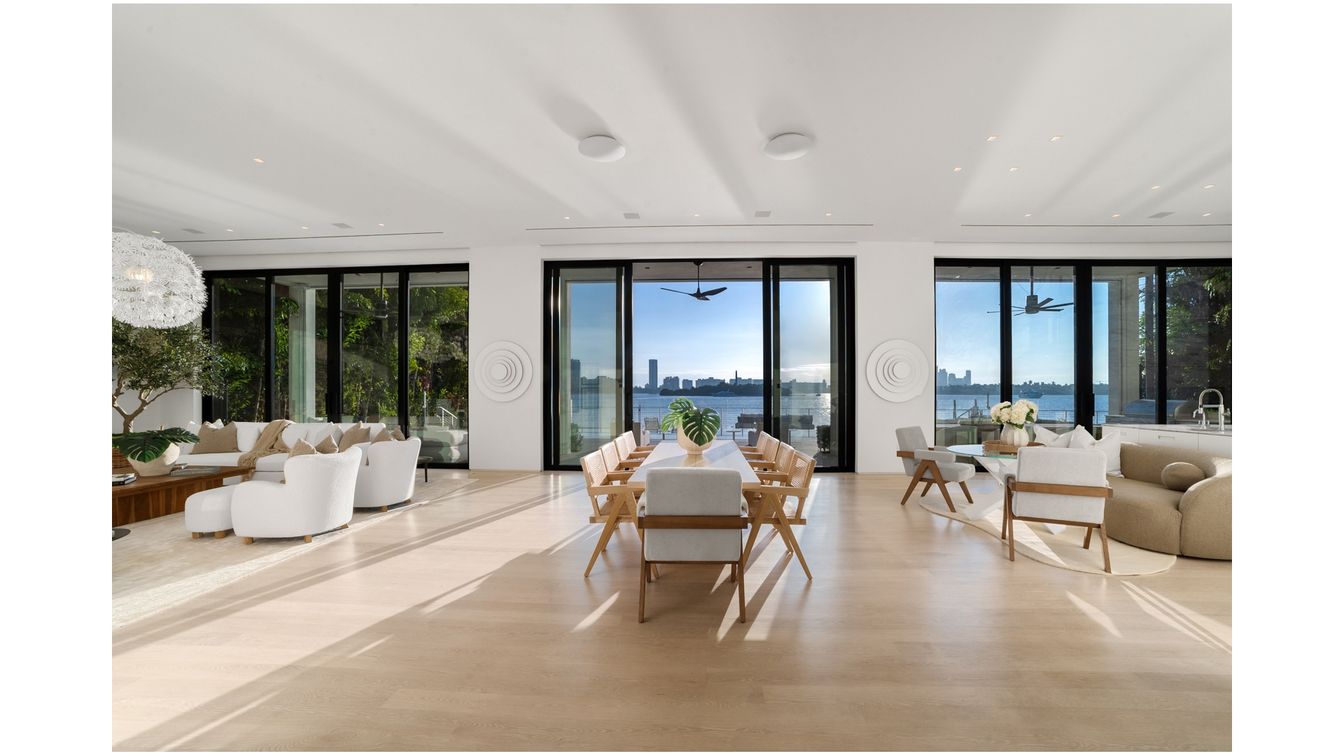 Dining room, Interior, Living room, Pendant Lights, Recessed Lighting, Water, Wood Texture Flooring