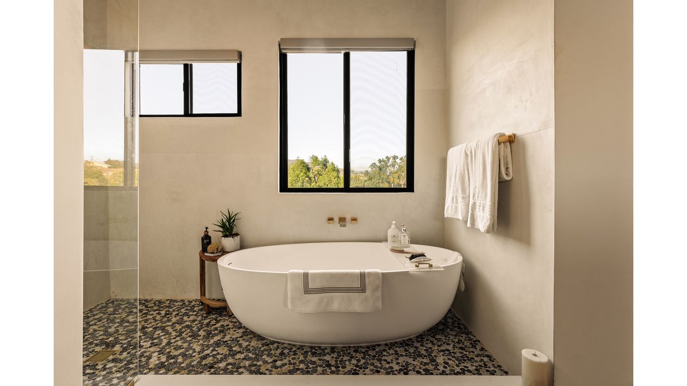 Bathroom, Free Standing Baths, Glass Shower, Interior