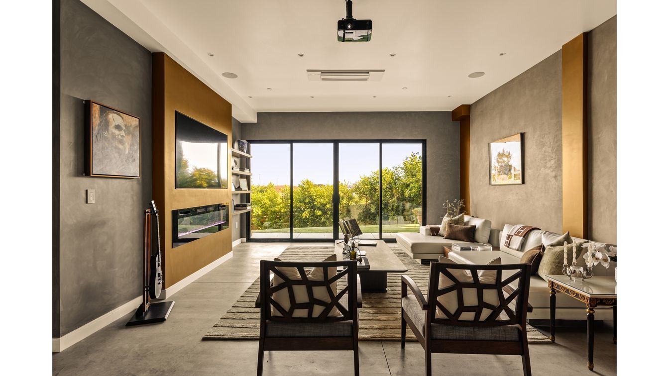 Fireplace, Interior, Living room, Recessed Lighting