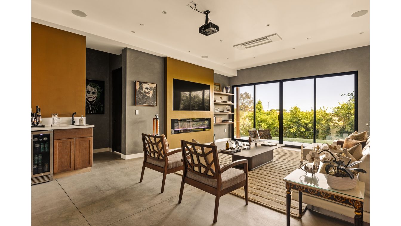 Dining room, Interior, Living room, Recessed Lighting