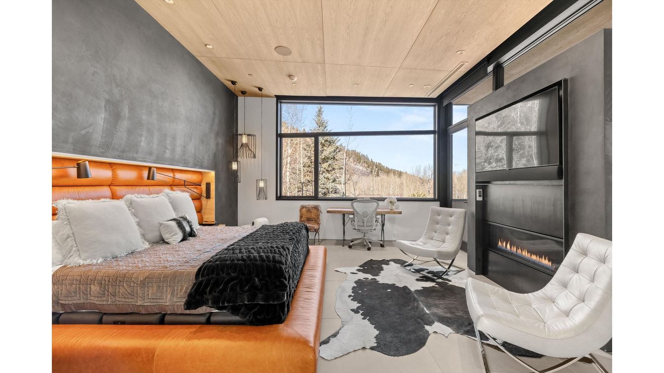 Bedroom, Fireplace, Interior, Recessed Lighting