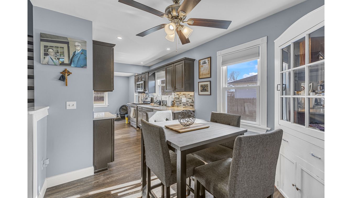 Dining room, Interior, Recessed Lighting, Wood Texture Flooring