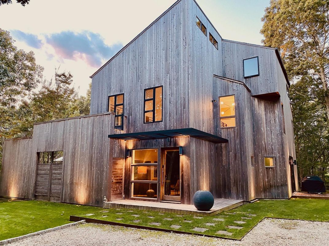 Backyard, Exterior, Facade, Modern