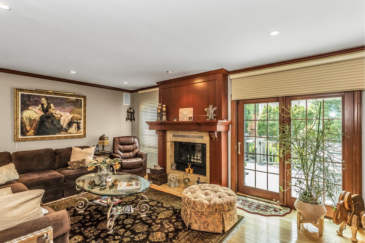 DE Listing image placeholder