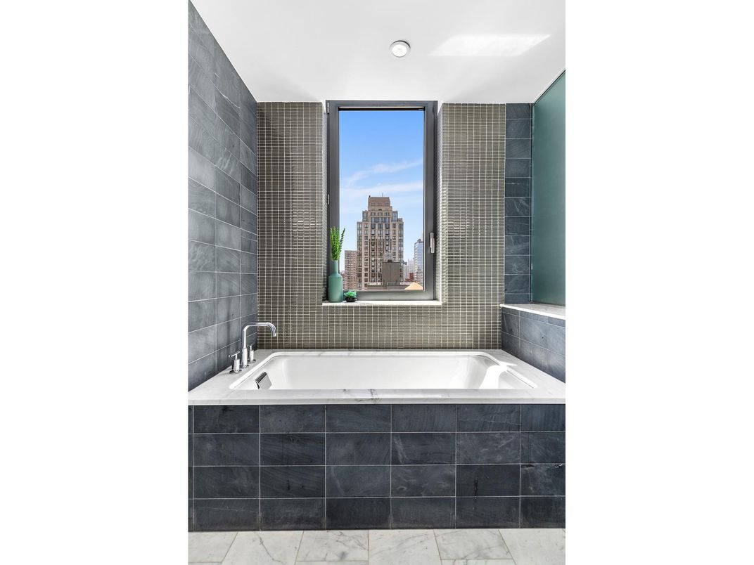 Bathroom, Interior, Marble, Recessed Lighting