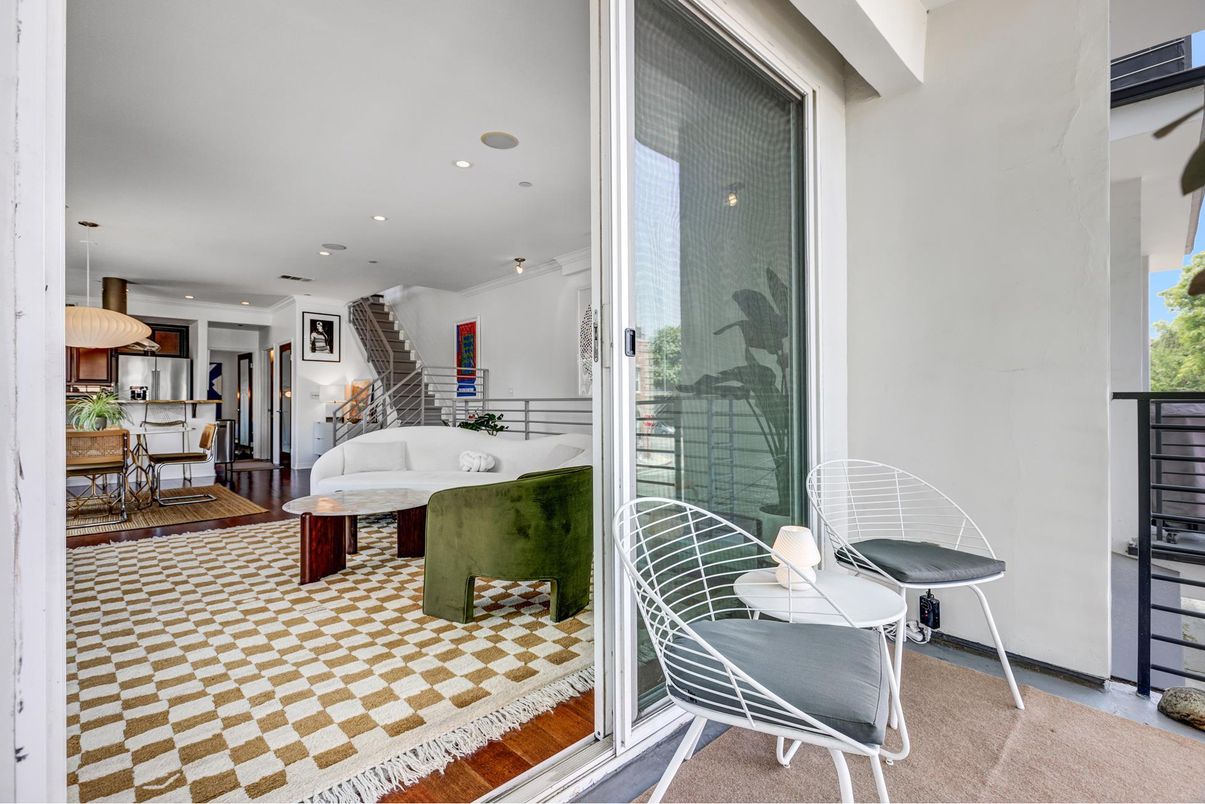 Dining room, Interior, Pendant Lights, Recessed Lighting