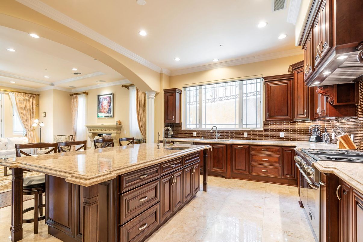 Dining room, Interior, Kitchen, Recessed Lighting