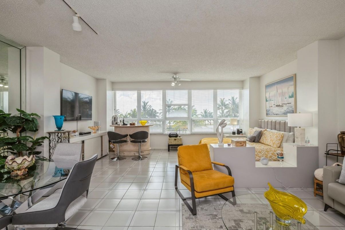 DE Listing image placeholder