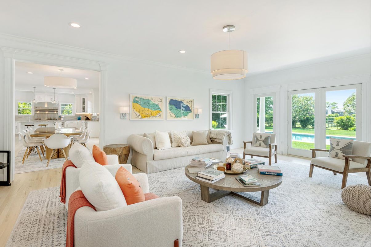 Dining room, Interior, Kitchen, Living room, Pendant Lights, Recessed Lighting, Wood Texture Flooring