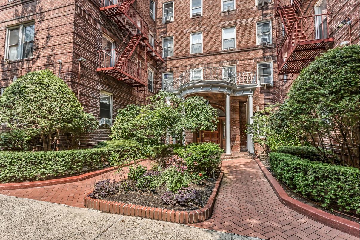 DE Listing image placeholder