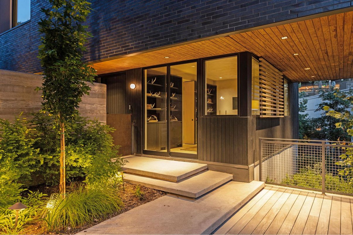 DE Listing image placeholder