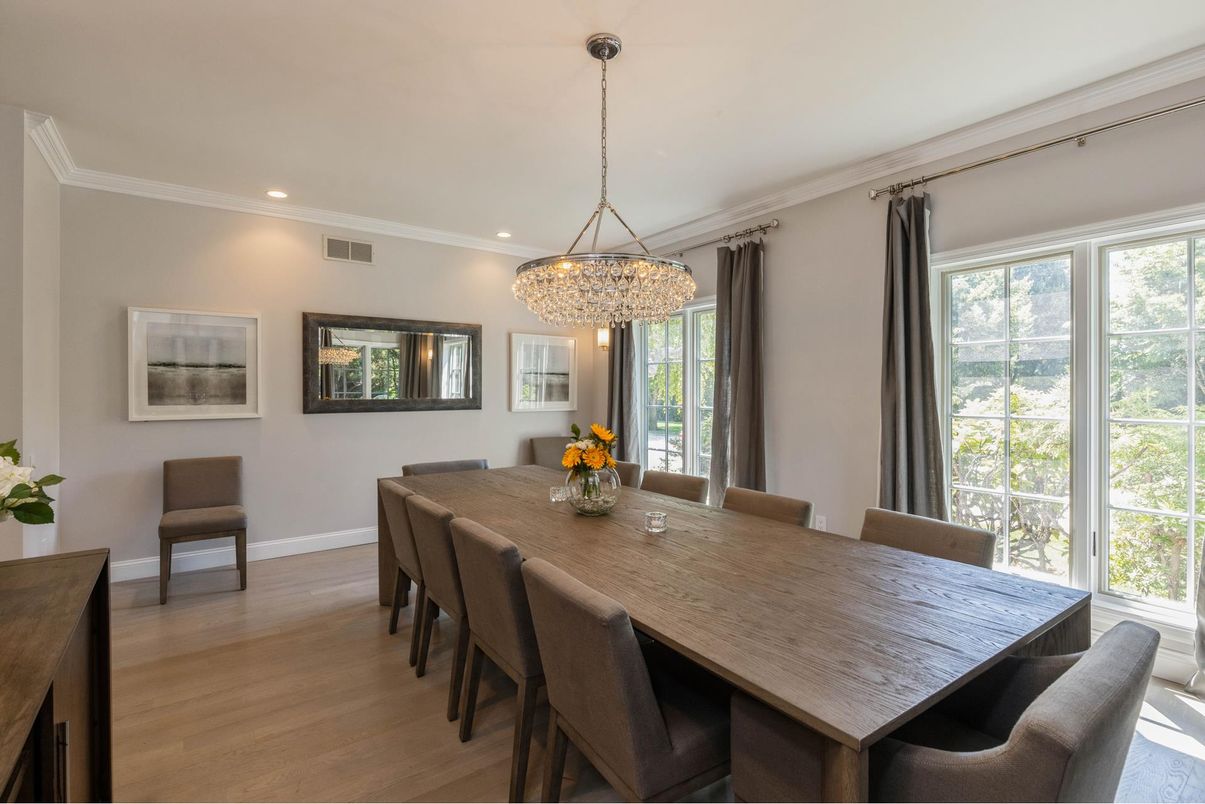 Chandelier, Dining room, Interior, Recessed Lighting, Wood Texture Flooring