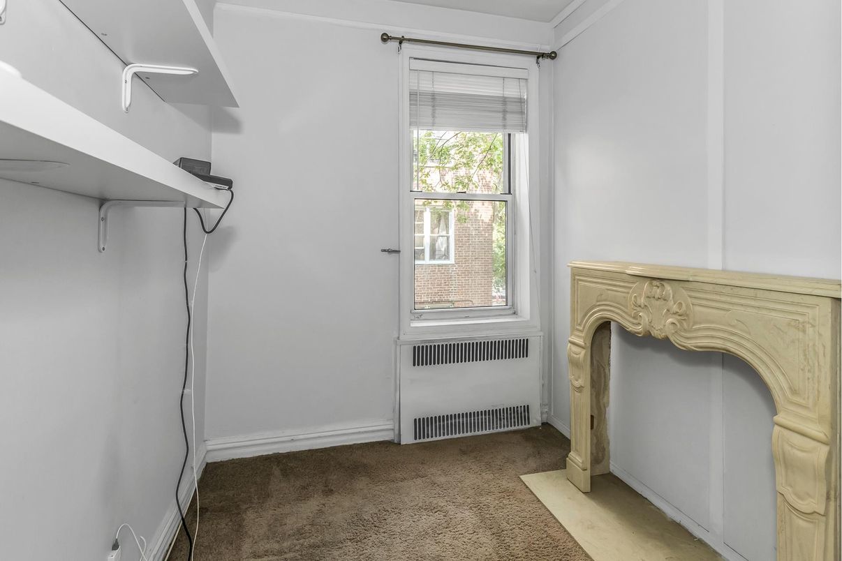 DE Listing image placeholder