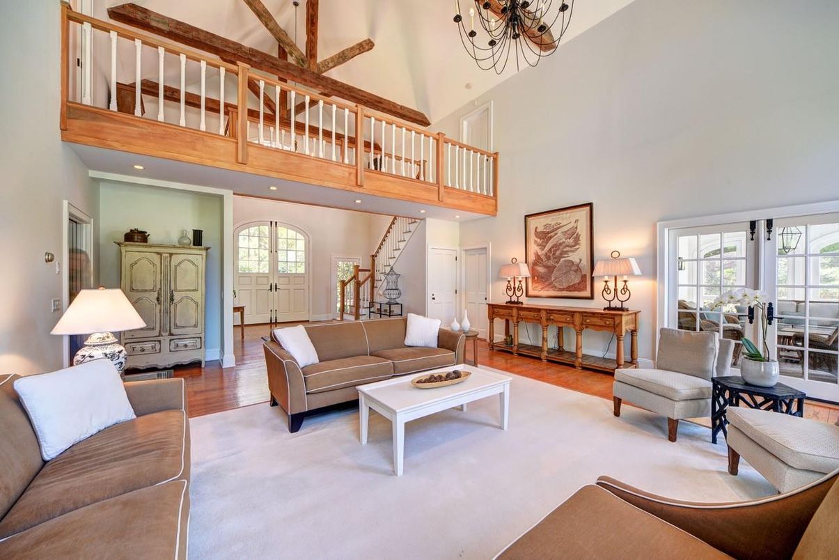 Chandelier, Interior, Living room, Recessed Lighting, Wooden Beams, Wood Texture Flooring