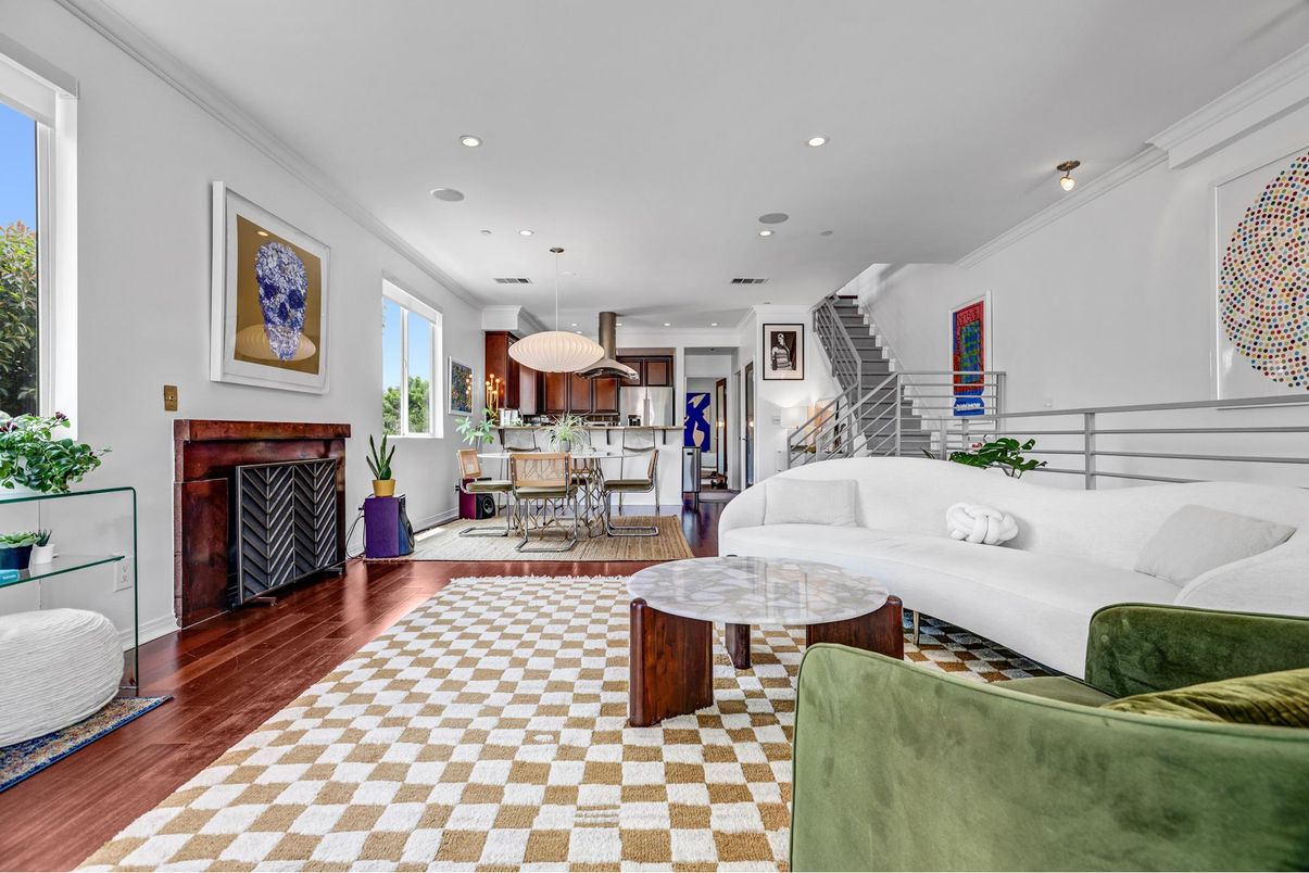 Chandelier, Dining room, Interior, Living room, Recessed Lighting, Wood Texture Flooring