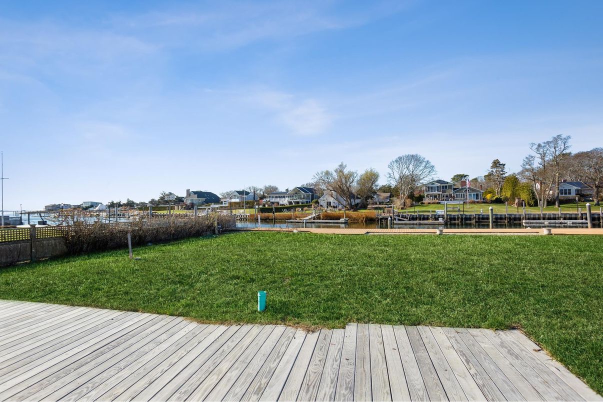 Backyard, Exterior, Water