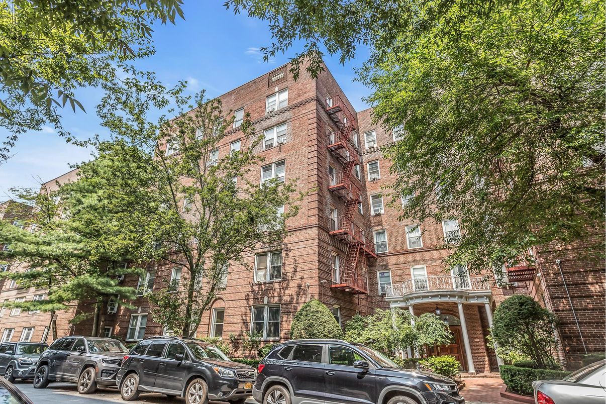 DE Listing image placeholder