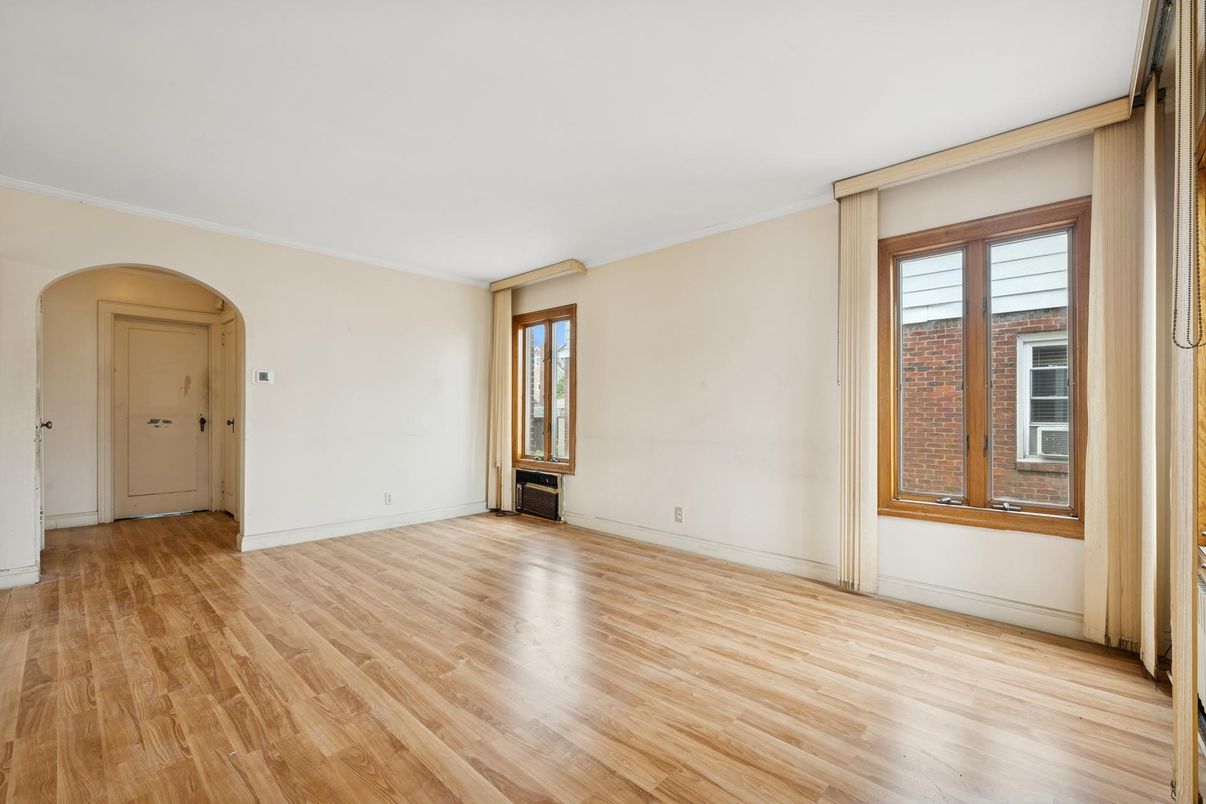 DE Listing image placeholder