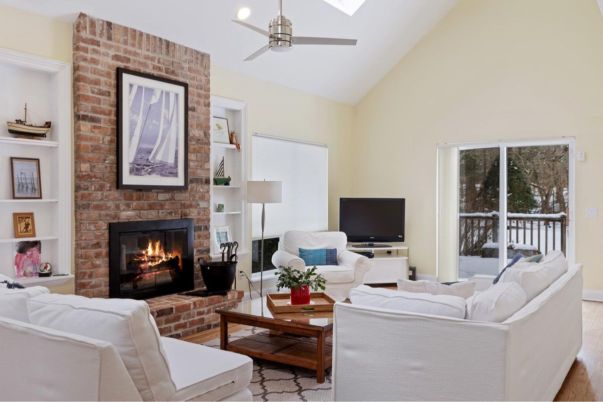 DE Listing image placeholder