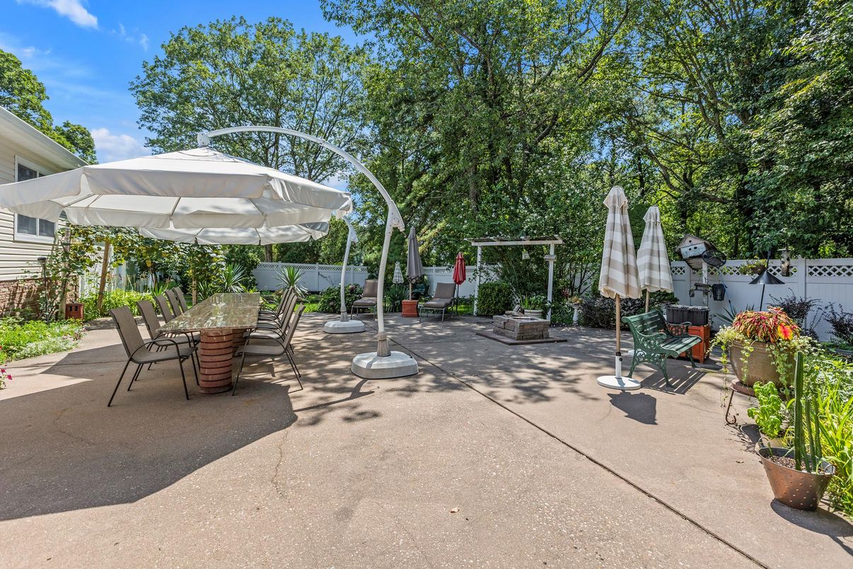 DE Listing image placeholder