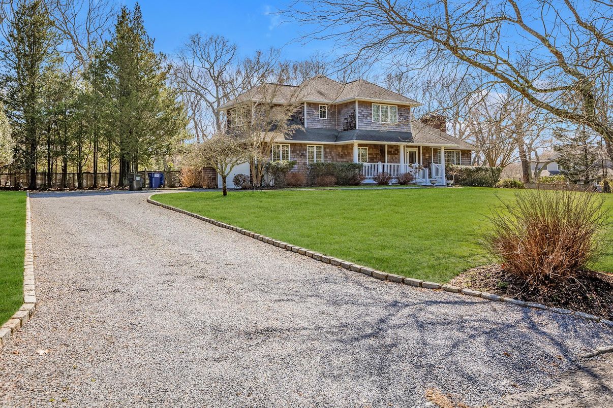 Backyard, Exterior, Facade, French Provincial