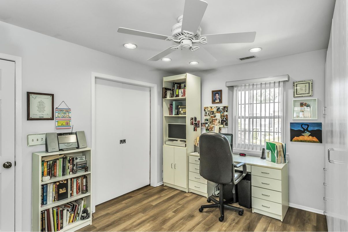 DE Listing image placeholder