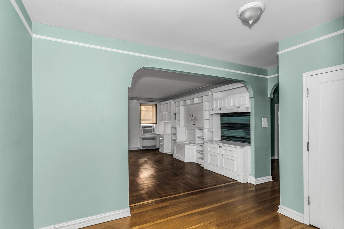 DE Listing image placeholder