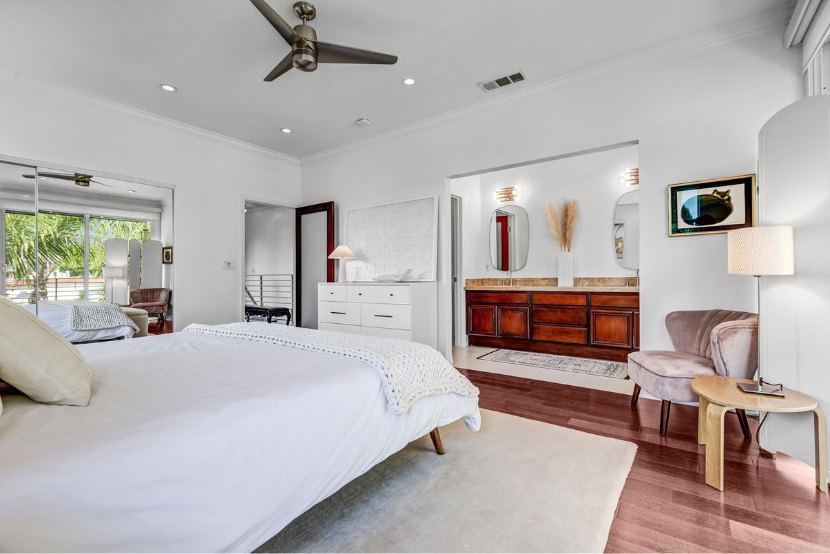 Bedroom, Interior, Recessed Lighting, Wood Texture Flooring