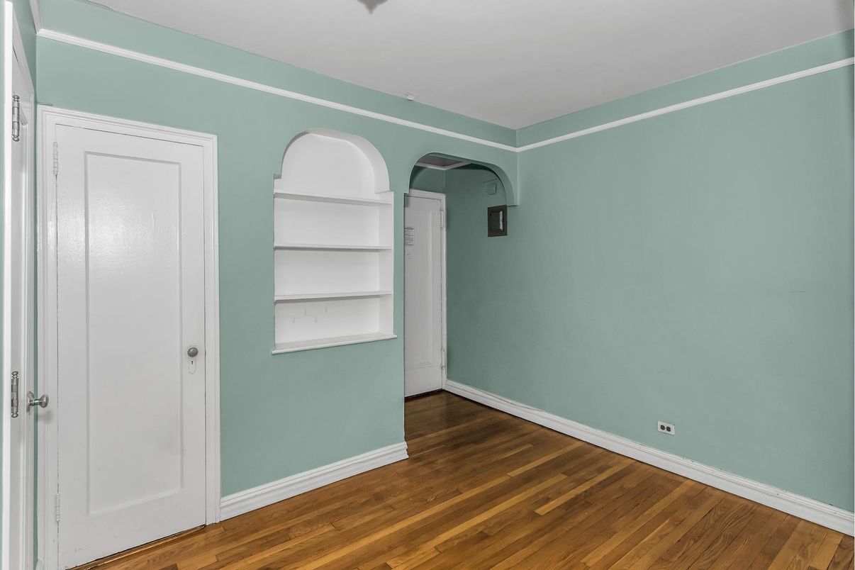 DE Listing image placeholder