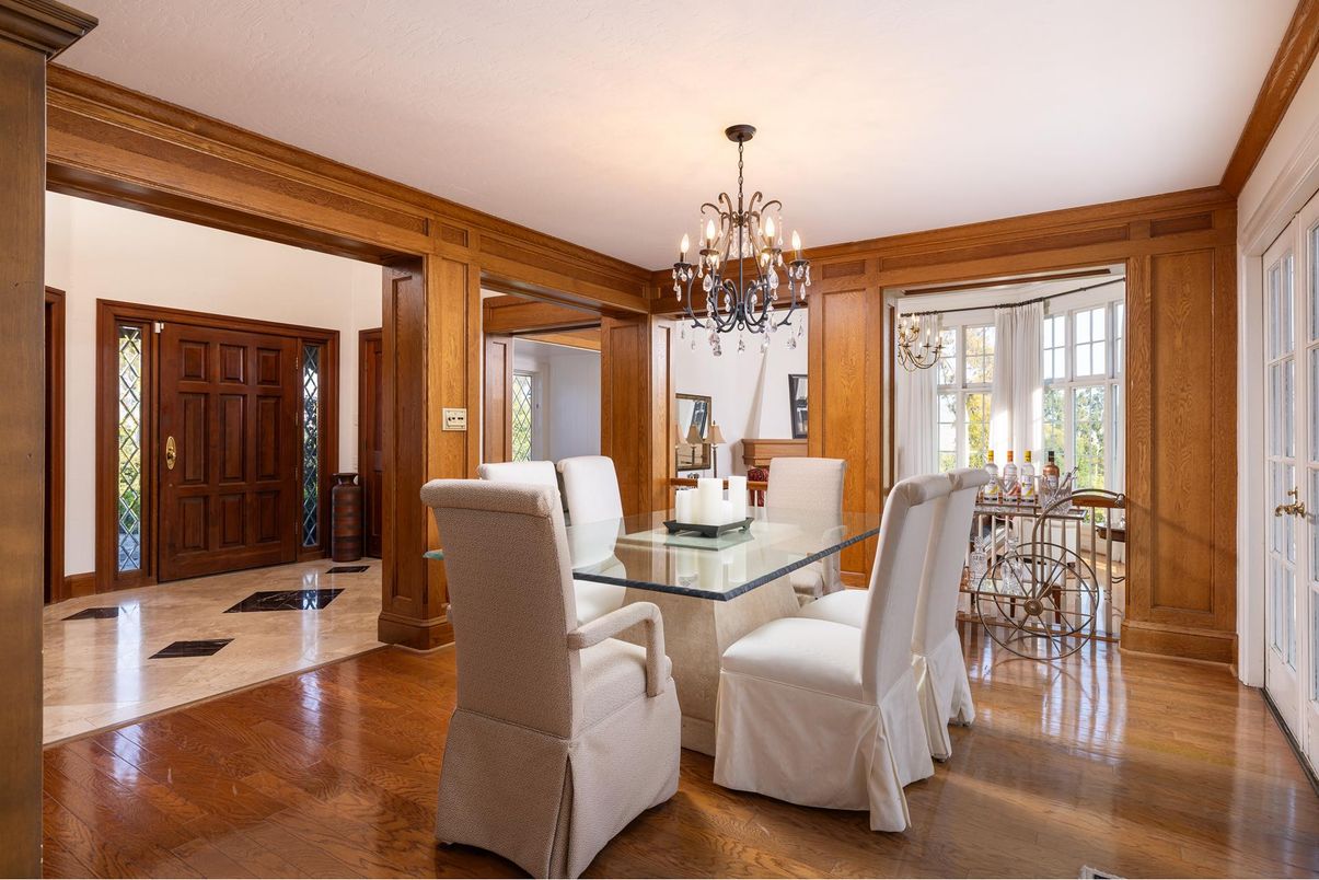 Chandelier, Dining room, Interior, Wood Texture Flooring, Wooden Walls