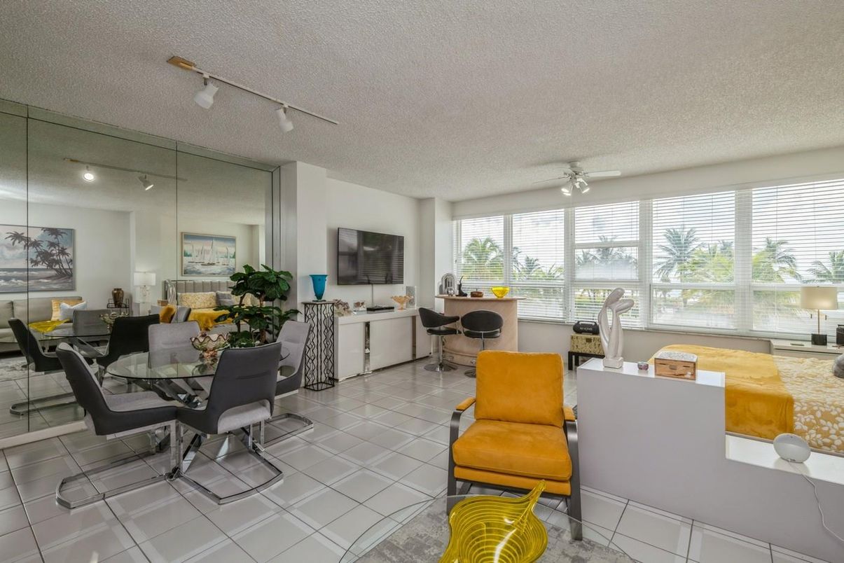 DE Listing image placeholder