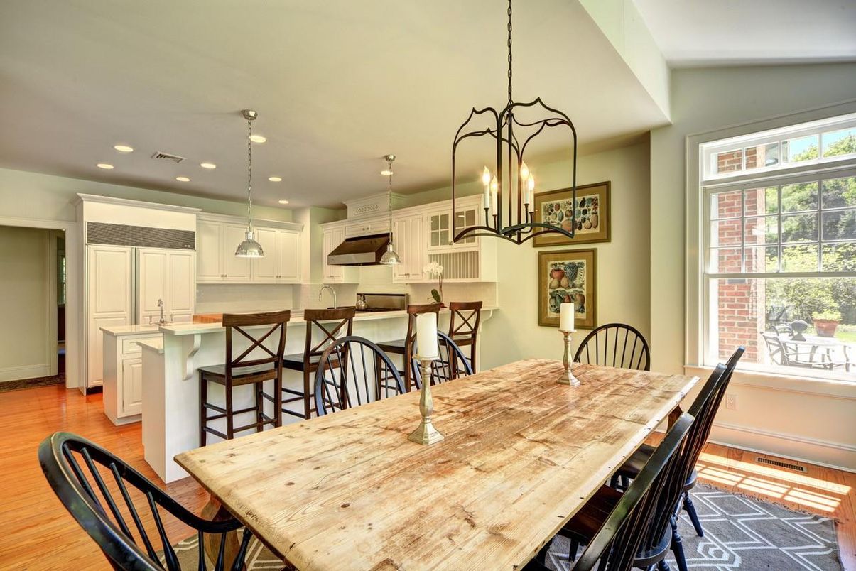 Dining room, Interior, Kitchen, Pendant Lights, Recessed Lighting, Wood Texture Flooring