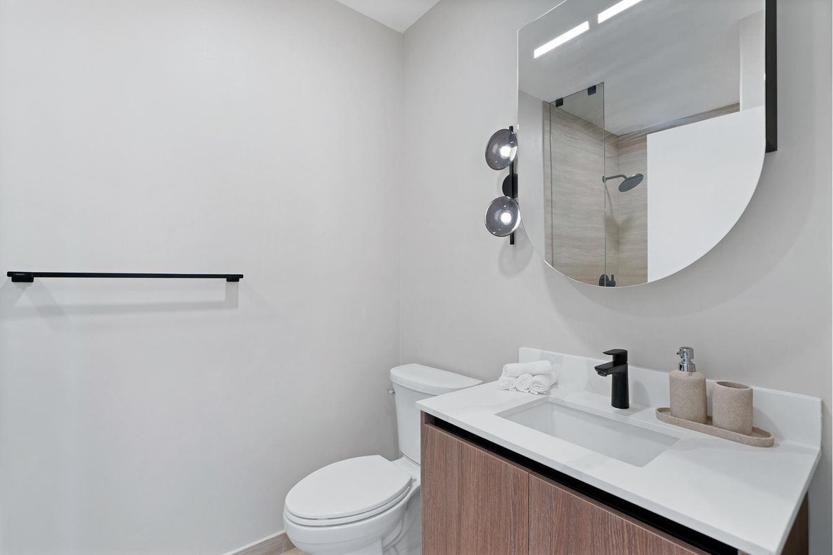 DE Listing image placeholder