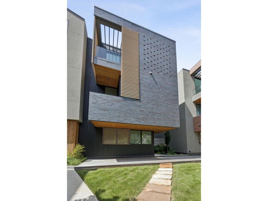 DE Listing image placeholder