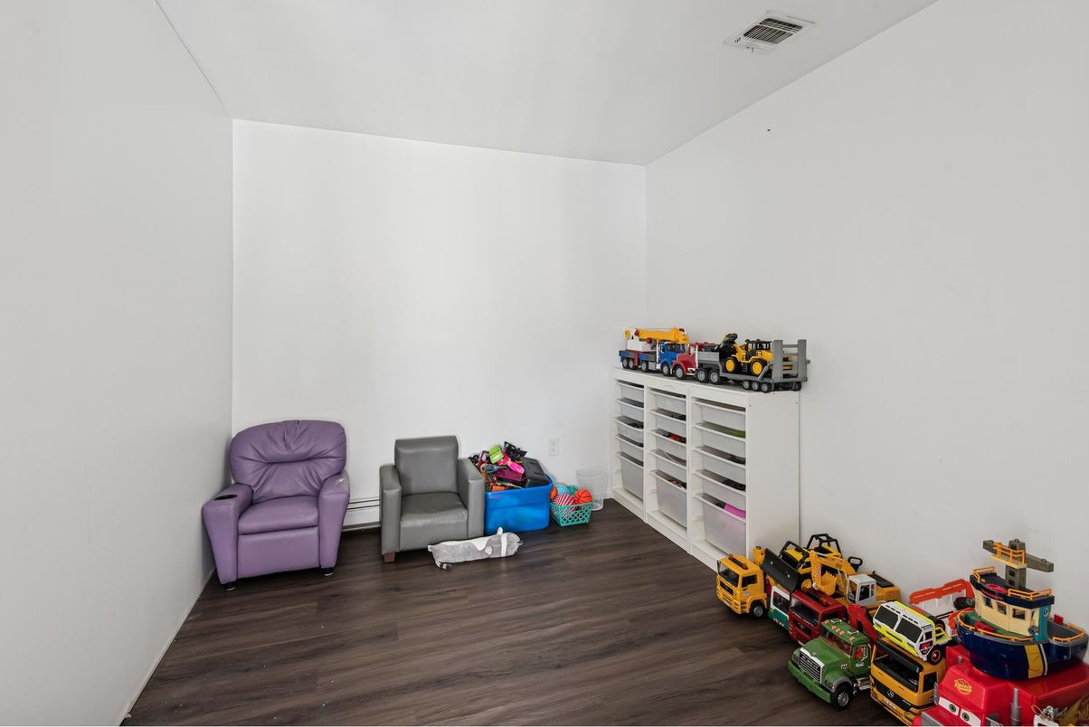 DE Listing image placeholder