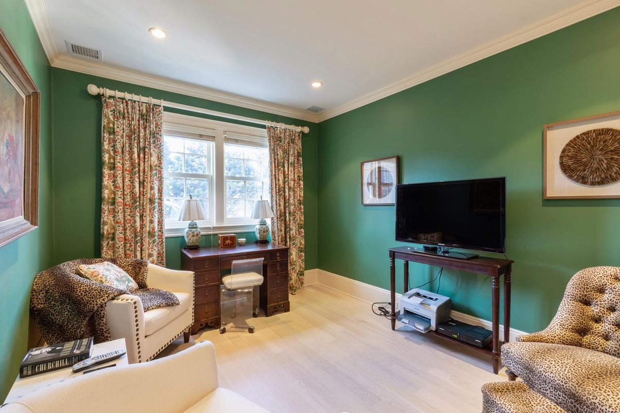 Home Office, Interior, Recessed Lighting, Wood Texture Flooring