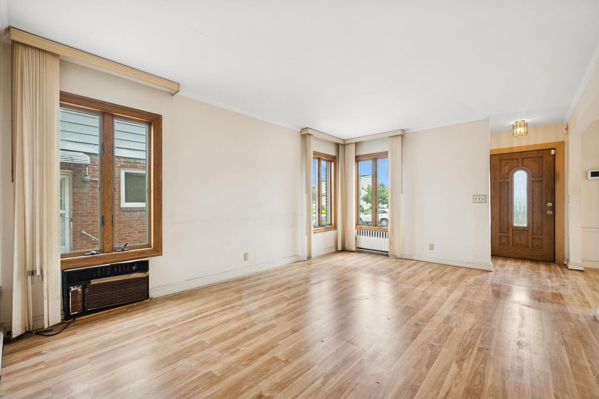 DE Listing image placeholder