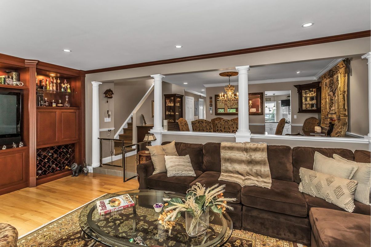 DE Listing image placeholder