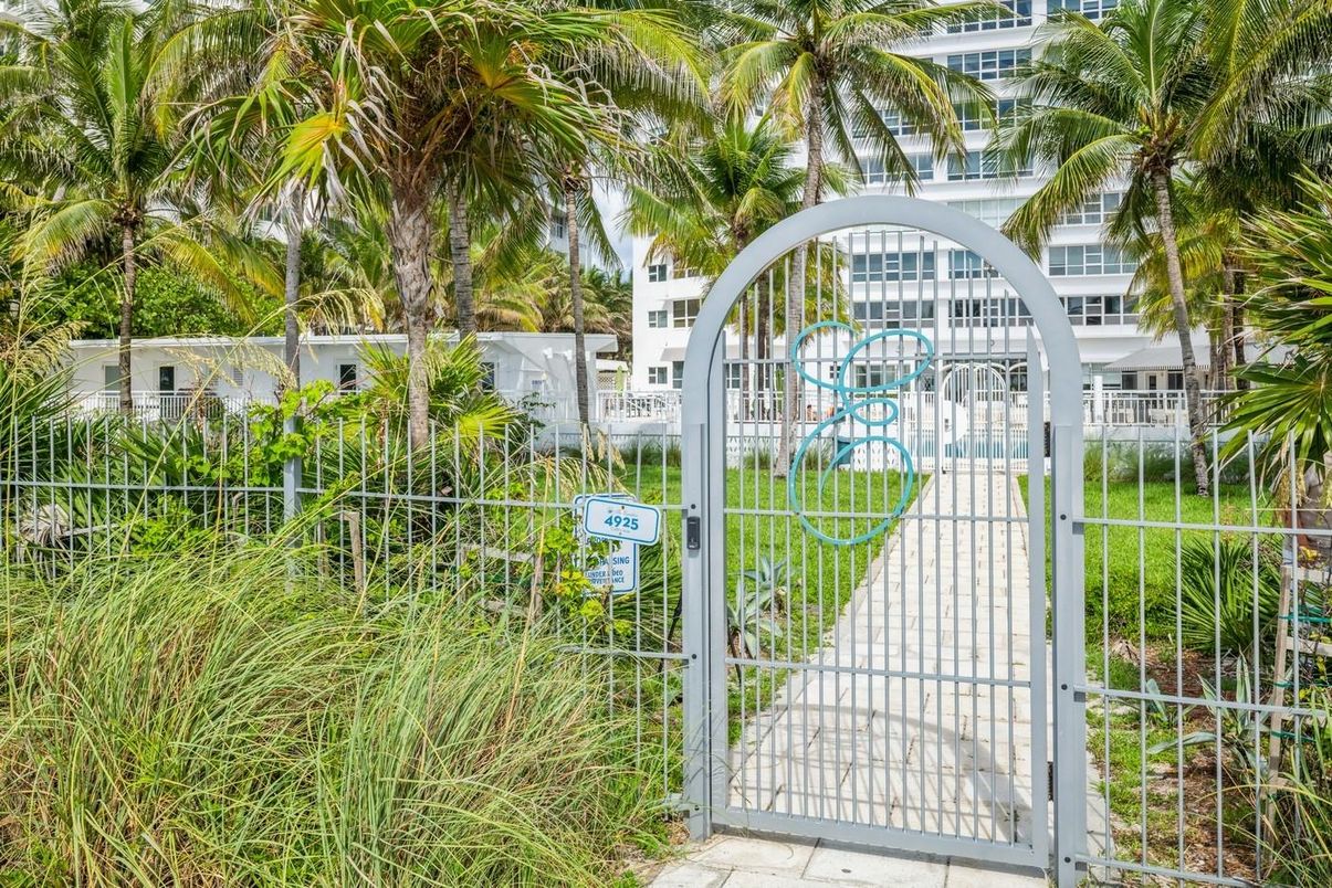 DE Listing image placeholder