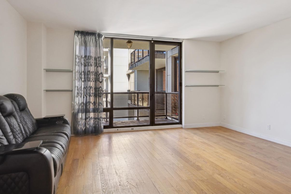 DE Listing image placeholder