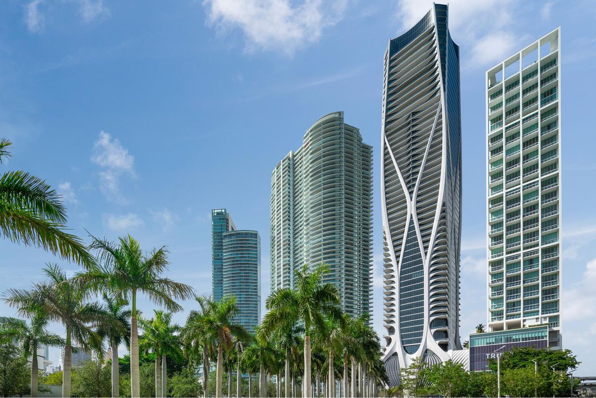 Exterior, Facade, Highrise