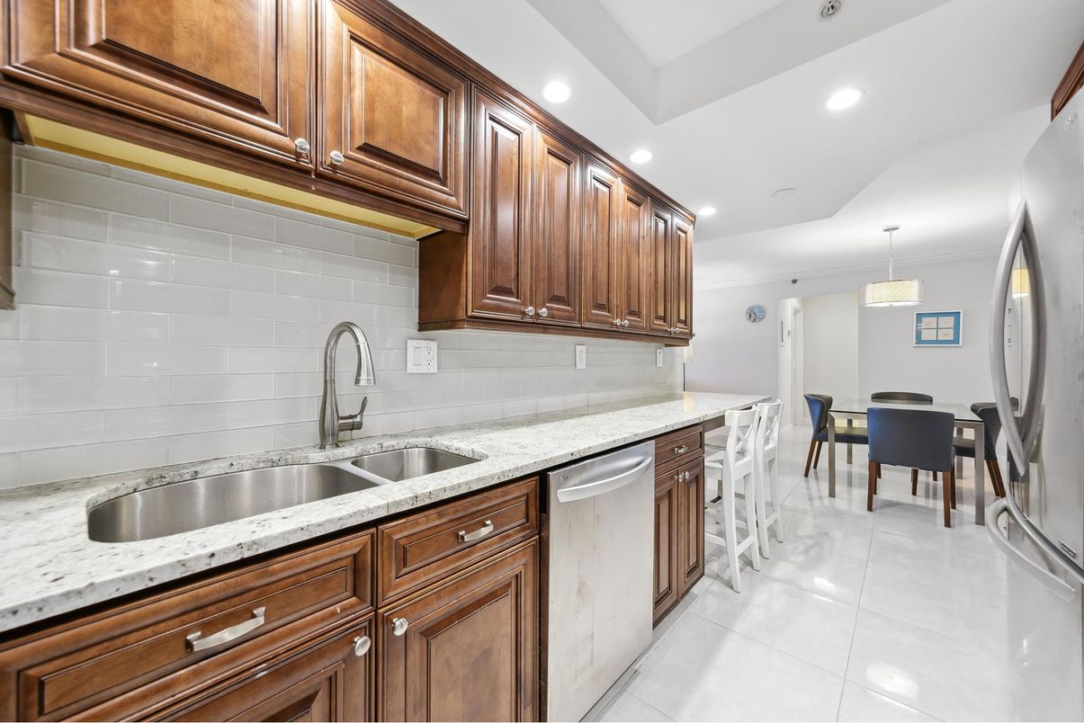 DE Listing image placeholder