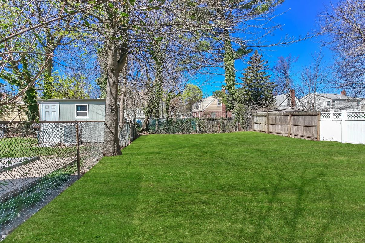 DE Listing image placeholder