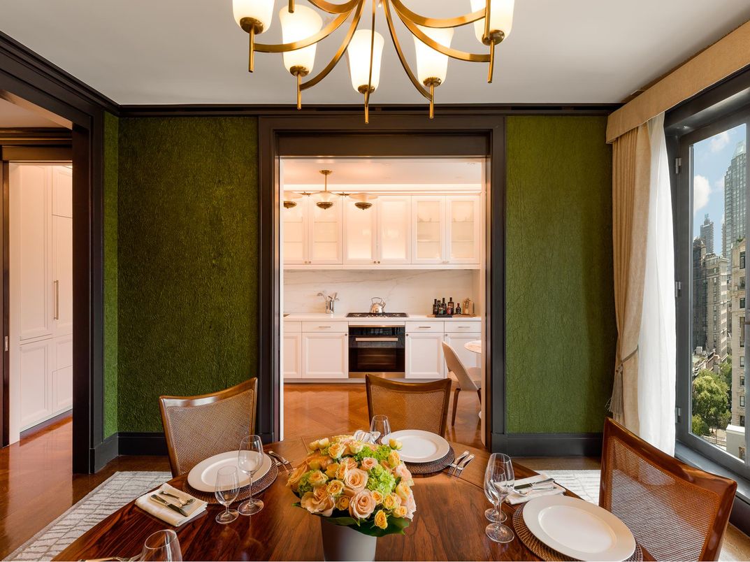 Chandelier, Dining room, Interior, Kitchen, Wood Texture Flooring